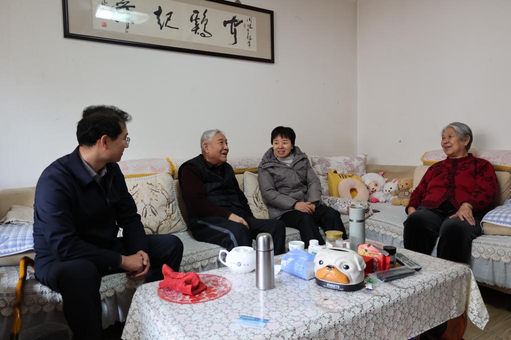 兩節走訪送溫暖 慰問關懷抒真情